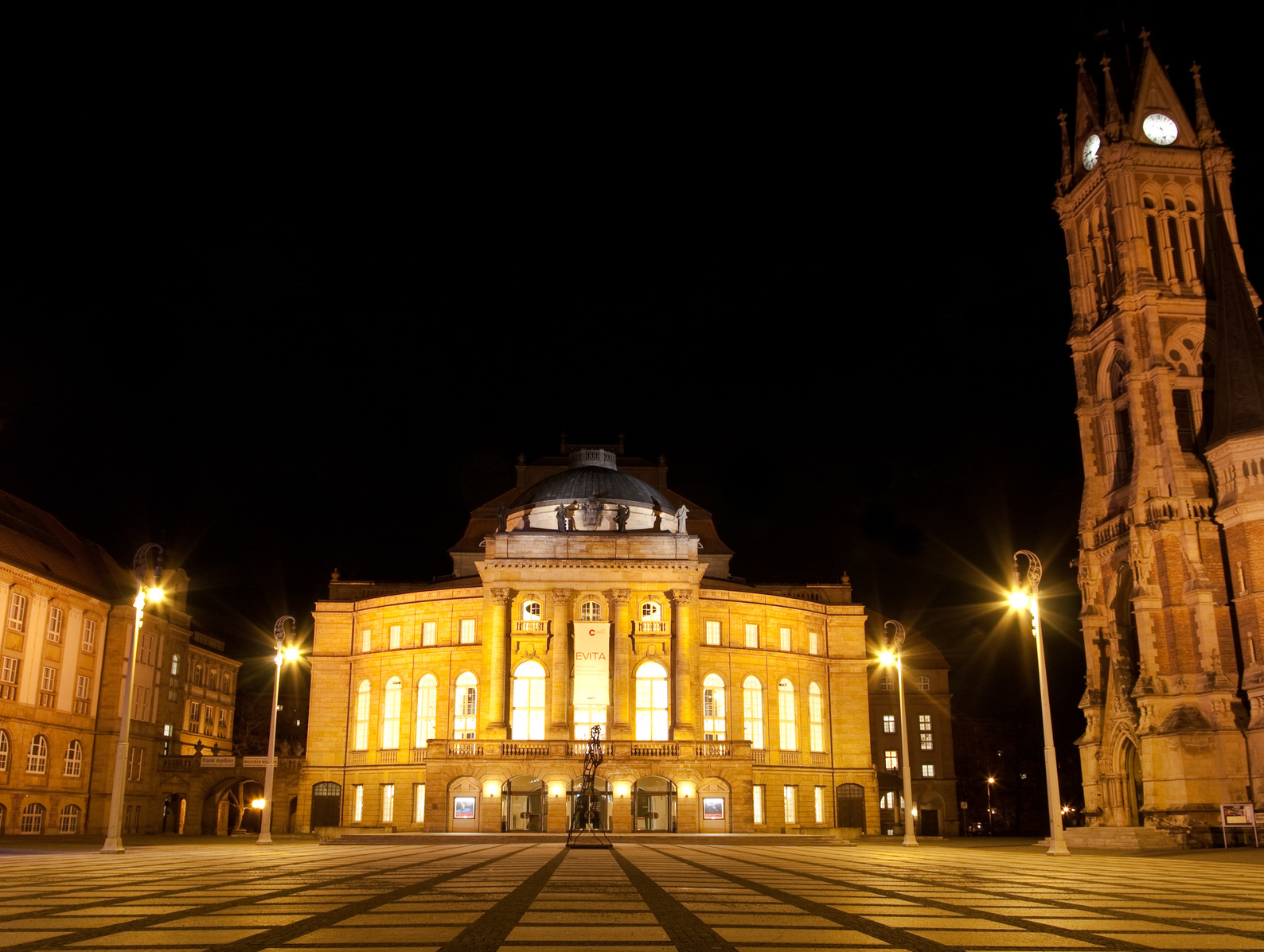 Theaterplatz Chemnitz; Detektei Sachsen, Wirtschaftsdetektei Sachsen, Detektivteam Sachsen